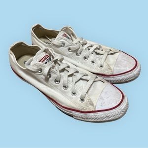 Low top chuck Taylor men’s 7